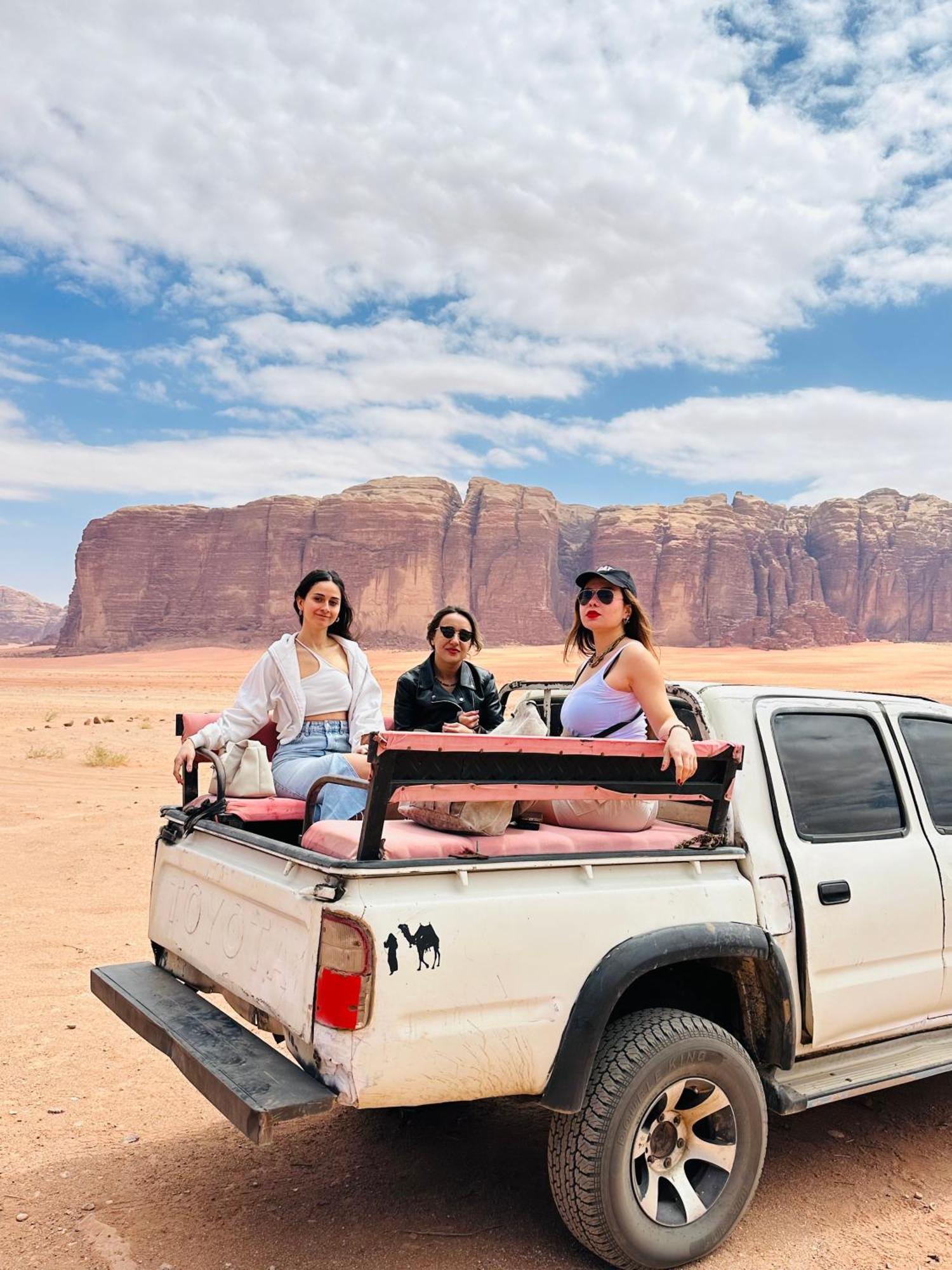 Wadi Rum Sunrise Camp Exterior foto